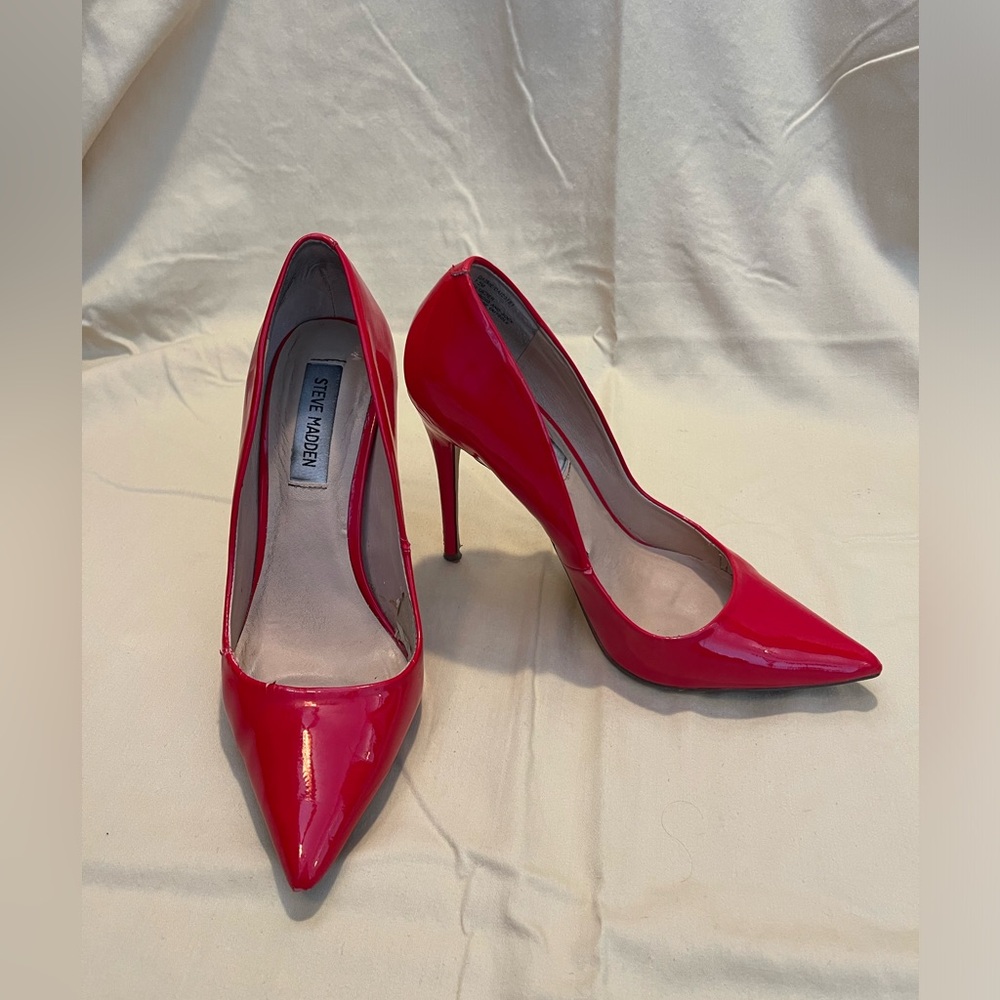 Steve Madden Women's Red Pumps
